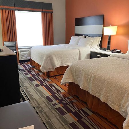 Hampton Inn By Hilton Leesville Fort Johnson Екстериор снимка
