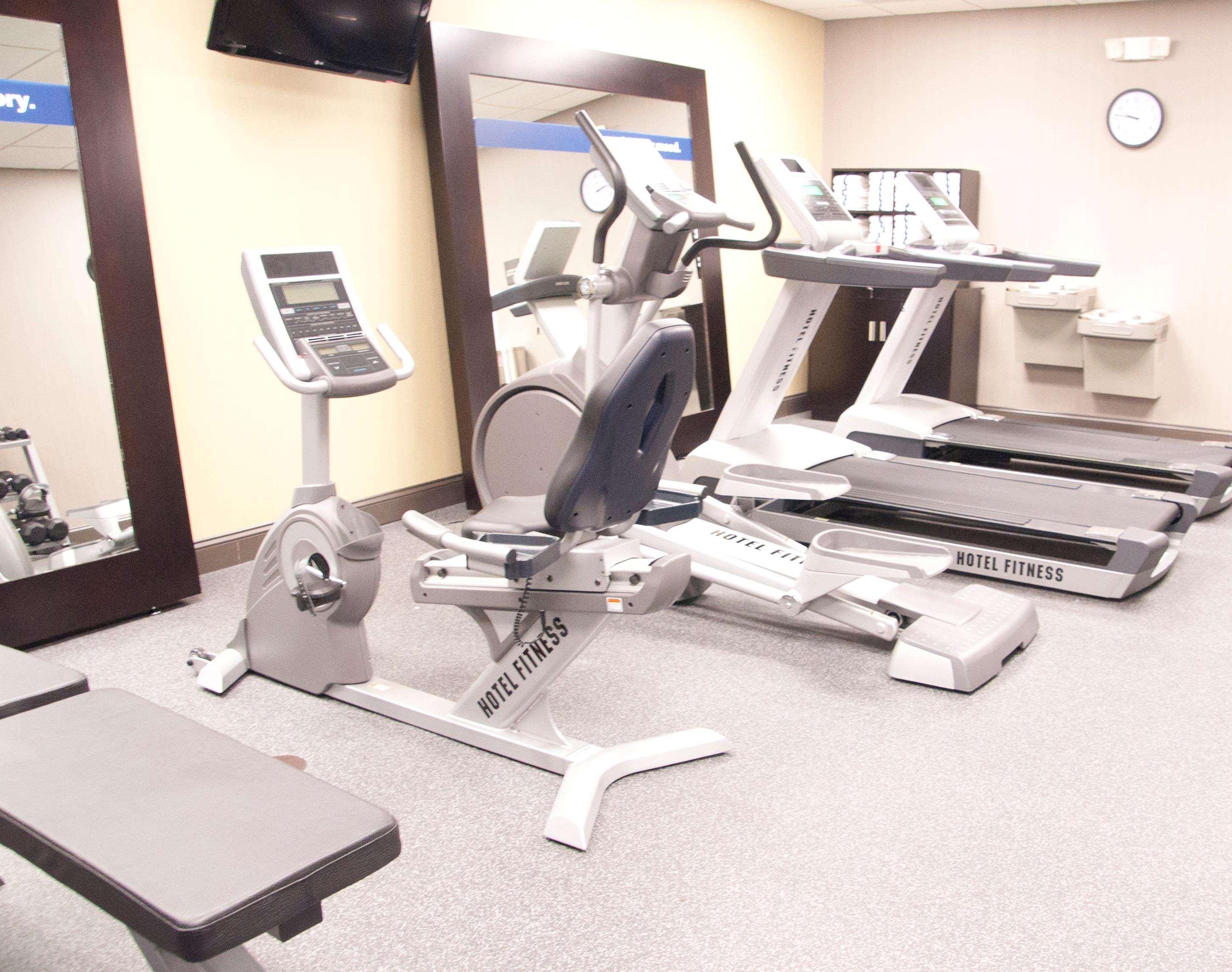 Hampton Inn By Hilton Leesville Fort Johnson Екстериор снимка