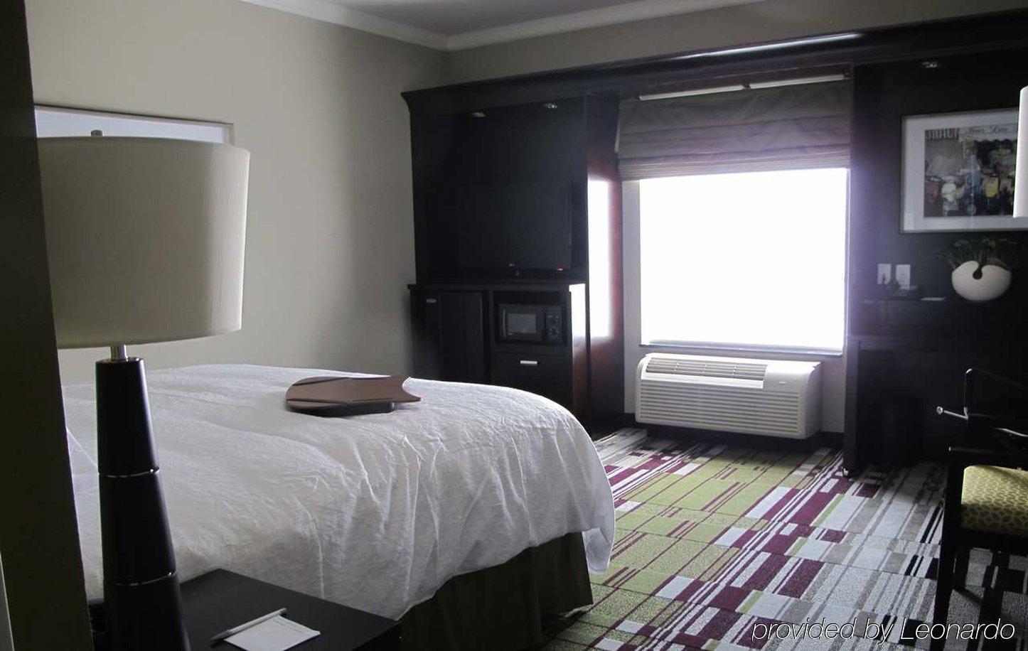 Hampton Inn By Hilton Leesville Fort Johnson Стая снимка